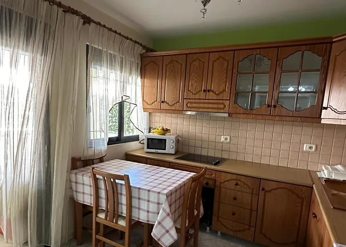 Saranda Central Apartment *